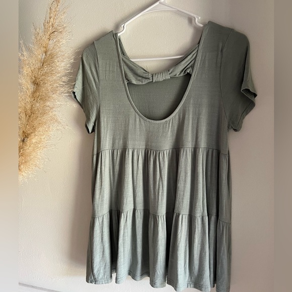 Tiered Blouse - Picture 4 of 4